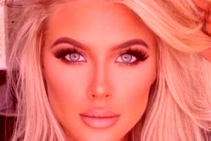 Piper, 36, a black blue-eyed ebony companion based in Floreni. Offering Striptease, Deep French Kissing, Dinner Date, Duos. Available for incall and outcall,...