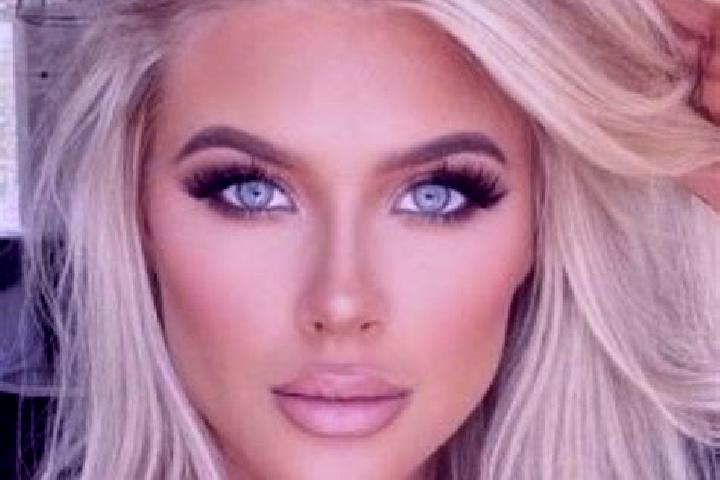 Quinn, 26, a black hazel-eyed caribbean companion based in Wendover. Offering Erotic Massage, A-Level, BDSM, Couples. Available for incall and outcall, overn...
