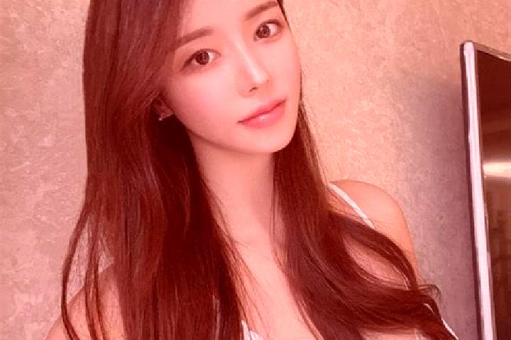 Quinn, 38 — Escort in Mafang, China