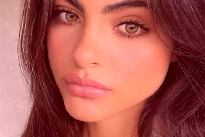 Riley, 21, a dark blonde amber-eyed middle eastern companion based in Inderka. Offering Domination, Tantra, Couples. Available for incall and outcall, day an...