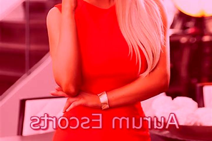 Riley, 33, a auburn hazel-eyed mediterranean companion based in Khatima. Offering Dinner Date, CIM, Travel Companion. Available for incall and outcall, overn...