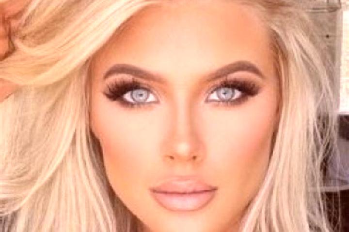 Rose, 24 — Escort in Charleston, Australia