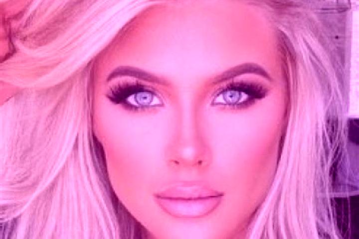 Ruby, 24, a brunette hazel-eyed european companion based in Holiday Hills. Offering Erotic Massage, Duos, Dinner Date, Party Girl, 69. Available for incall a...