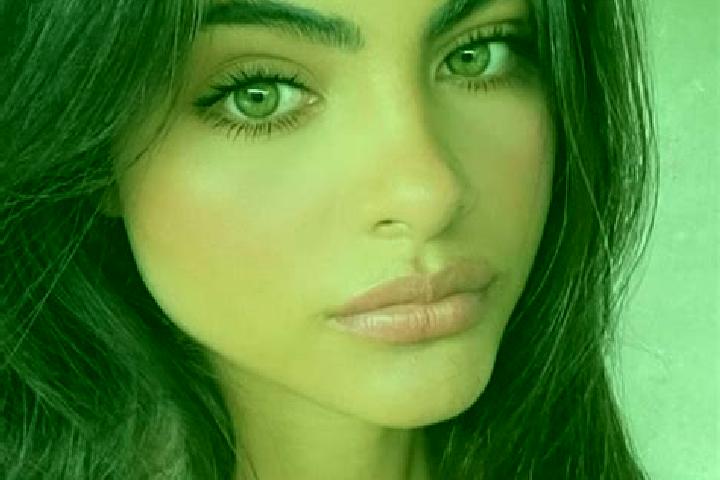 Ruby, 28, a auburn amber-eyed ebony companion based in Kallmet. Offering Party Girl, A-Level, Dinner Date. Available for incall and outcall, overnight bookin...