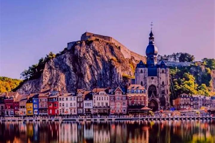 Ruby, 29 — Escort in Nodebais, Belgium