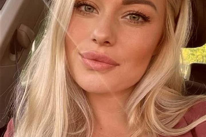 Sadie, 23, a chestnut brown-eyed caucasian companion based in Puerto Lleras. Offering Erotic Massage, OWO, Striptease. Available for incall and outcall, over...