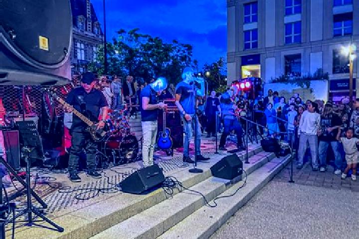 Sadie, 26, a brunette brown-eyed middle eastern companion based in Tezontla. Offering GFE, Duos, Couples, Dinner Date. Available for incall and outcall, day ...