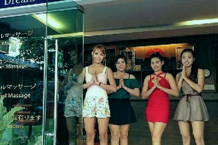 Sadie, 33, a red green-eyed asian companion based in Suatu. Offering Tantra, 69, BDSM. Available for incall and outcall, day and evening dates.