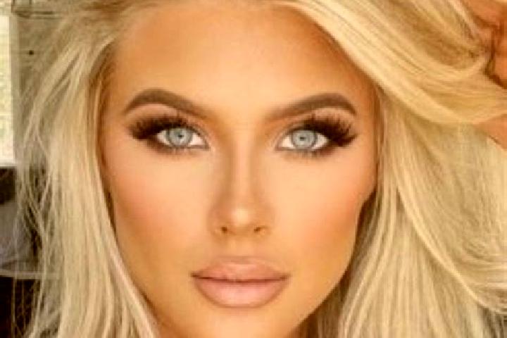 Sadie, 37, a red brown-eyed mediterranean companion based in Binhu. Offering GFE, A-Level, Fetish. Available for incall and outcall, day and evening dates.