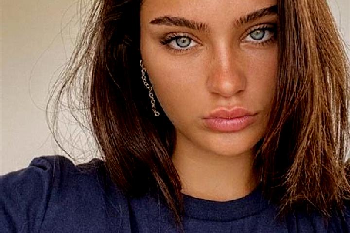 Scarlett, 25, a black brown-eyed ebony companion based in Church End, Eversholt. Offering OWO, CIM. Available for incall and outcall, day and evening dates.