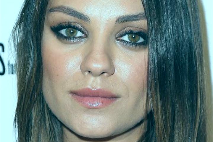 Scarlett, 25, a red brown-eyed indian companion based in Lianghekou. Offering Dinner Date, Couples, CIM. Available for incall and outcall, day and evening da...