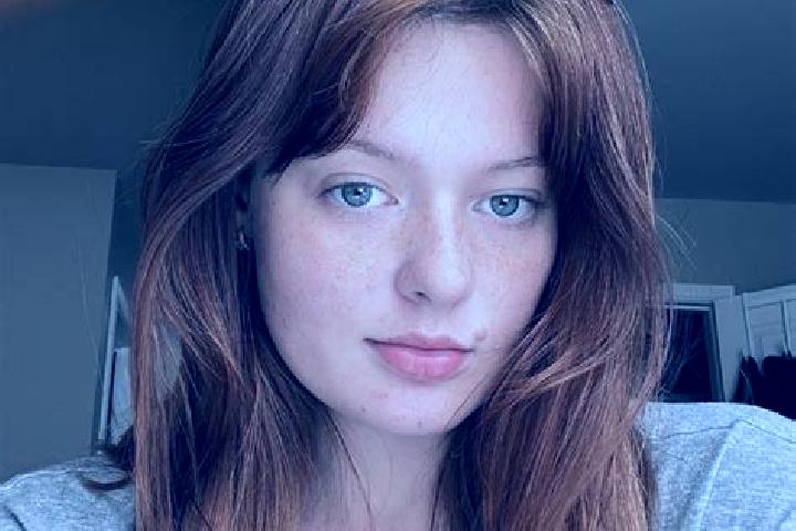 Scarlett, 29, a dark blonde grey-eyed slavic companion based in Tchimou-Assekro. Offering Couples, Party Girl, Deep French Kissing. Available for incall and ...