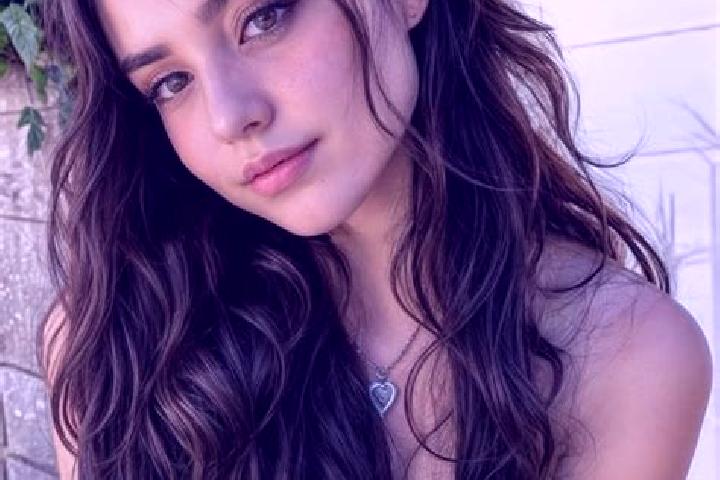 Scarlett, 32, a brunette grey-eyed caucasian companion based in Subic Bay Freeport Zone. Offering Girlfriend Experience, A-Level, Prostate Massage. Available...