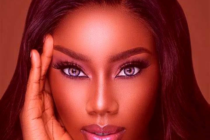 Scarlett, 37, a black grey-eyed asian companion based in Greytown. Offering Overnight, Tantra, A-Level. Available for incall and outcall, overnight bookings ...