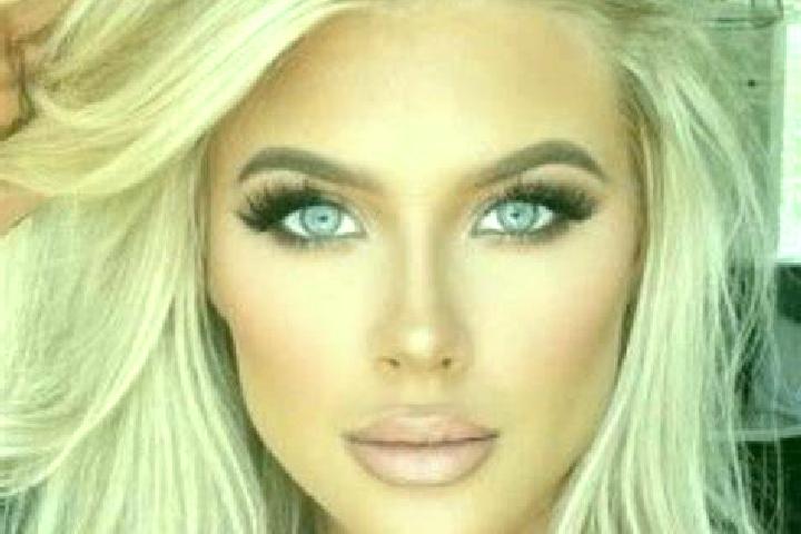 Scarlett, 39, a red green-eyed caribbean companion based in Sicula. Offering A-Level, 69, Girlfriend Experience. Available for incall and outcall, day and ev...