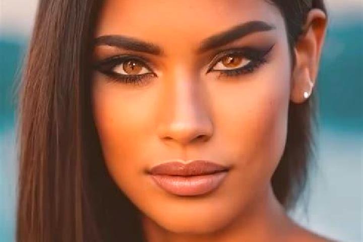 Sienna, 22, a dark blonde green-eyed mixed companion based in Nikel. Offering A-Level, Prostate Massage, Girlfriend Experience. Available for incall and outc...
