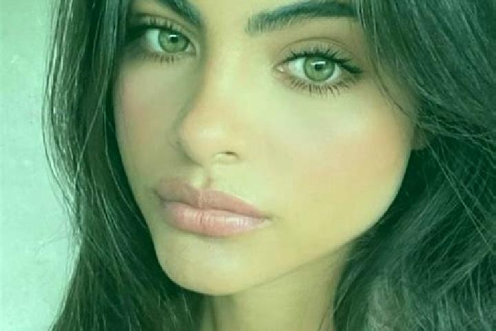 Sienna, 22, a platinum blonde grey-eyed caucasian companion based in Groblershoop. Offering Prostate Massage, Dinner Date, Party Girl, OWO. Available for inc...