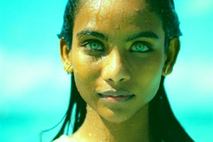Sienna, 32, a blonde brown-eyed asian companion based in Tarum. Offering Party Girl, CIM, Girlfriend Experience. Available for incall and outcall, day and ev...
