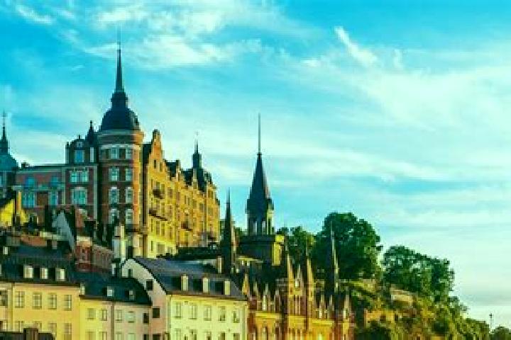 Sienna, 36 — Escort in Kabongan Lor, Indonesia