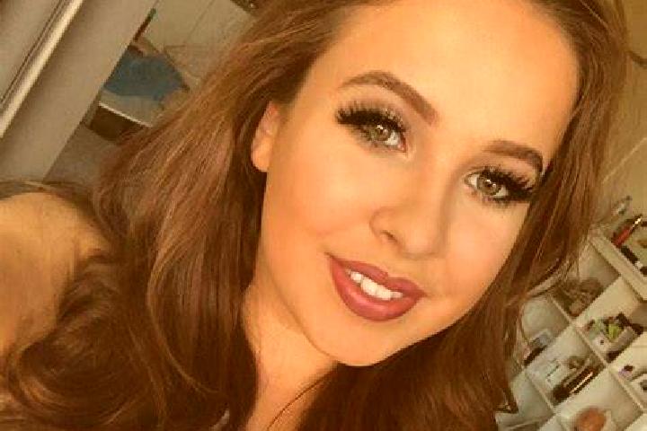 Sophia, 36, a auburn hazel-eyed caucasian companion based in Szikszo. Offering Dinner Date, A-Level, 69. Available for incall and outcall, day and evening da...
