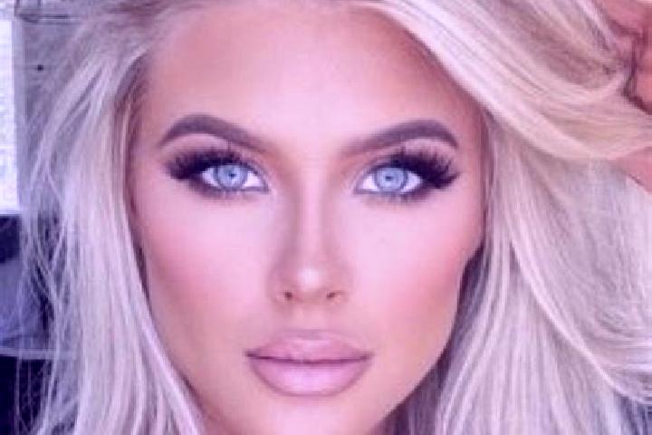 Stella, 32, a platinum blonde brown-eyed ebony companion based in Steinbrunn-le-Haut. Offering Couples, 69, Party Girl. Available for incall and outcall, day...