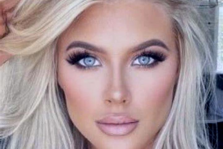Stella, 35, a black green-eyed latina companion based in Soroksar. Offering A-Level, Tantra, Dinner Date. Available for incall and outcall, overnight booking...