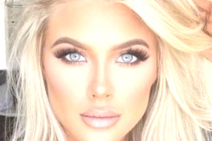 Victoria, 24, a auburn dark-eyed caribbean companion based in Mellach. Offering Striptease, OWO, A-Level, Erotic Massage. Available for incall and outcall, o...