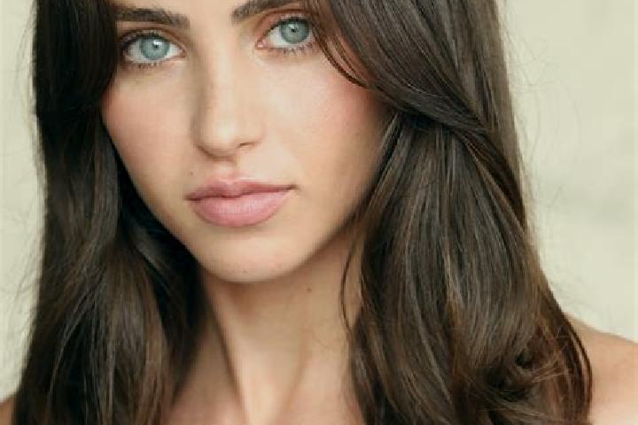 Violet, 37, a dark blonde grey-eyed slavic companion based in Loloan. Offering Overnight, Massage, Travel Companion, Striptease. Available for incall and out...