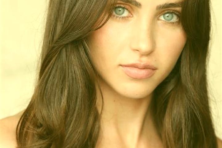 Violet, 37, a red blue-eyed european companion based in Moncontour. Offering A-Level, Girlfriend Experience, Dinner Date, BDSM, CIM. Available for incall and...