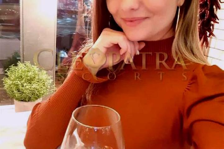 Violet, 39, a dark blonde grey-eyed caucasian companion based in Fuliang. Offering Tantra, A-Level, BDSM, Dinner Date, GFE. Available for incall and outcall,...