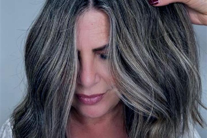 Zoe, 27, a blonde hazel-eyed slavic companion based in Serri. Offering Couples, 69. Available for incall and outcall, day and evening dates.