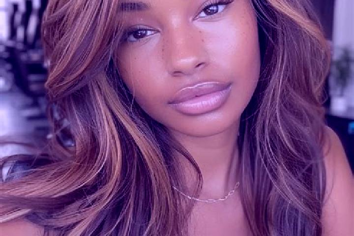 Zoe, 27, a chestnut hazel-eyed caribbean companion based in Waibstadt. Offering A-Level, Massage, Striptease. Available for incall and outcall, overnight boo...