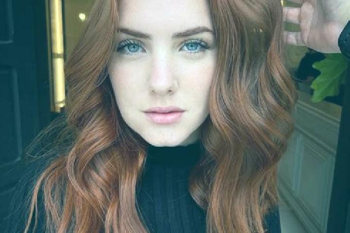 Zoe, 28, a platinum blonde blue-eyed european companion based in Makundapur. Offering Travel Companion, Striptease, 69, Roleplay. Available for incall and ou...