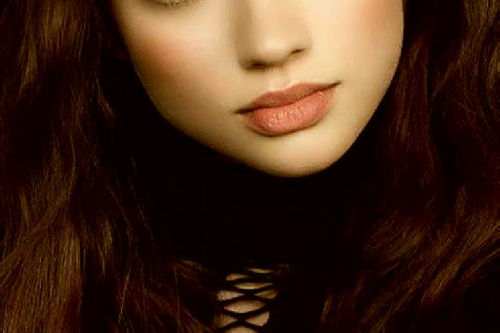 Zoey, 20, a chestnut green-eyed middle eastern companion based in Chambellan. Offering Erotic Massage, Prostate Massage, Duos. Available for incall and outca...