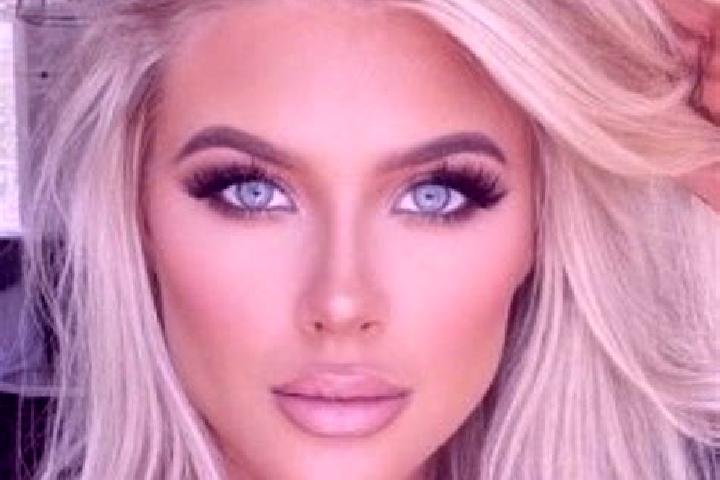 Zoey, 23, a brunette blue-eyed indian companion based in Becker. Offering Erotic Massage, Prostate Massage, CIM, Domination. Available for incall and outcall...