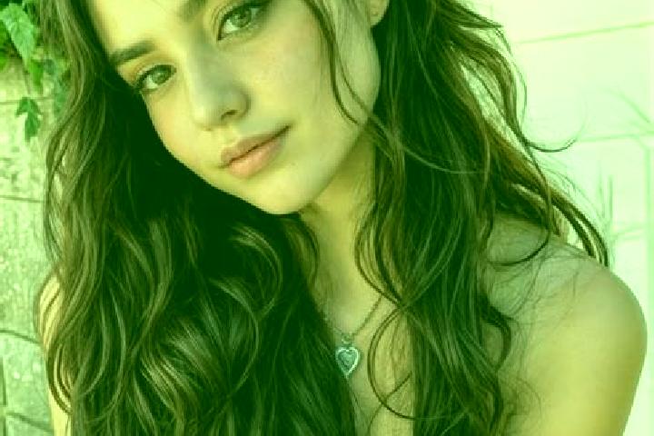 Zoey, 32, a chestnut brown-eyed mixed companion based in Nolinsk. Offering Dinner Date, CIM, Duos. Available for incall and outcall, day and evening dates.